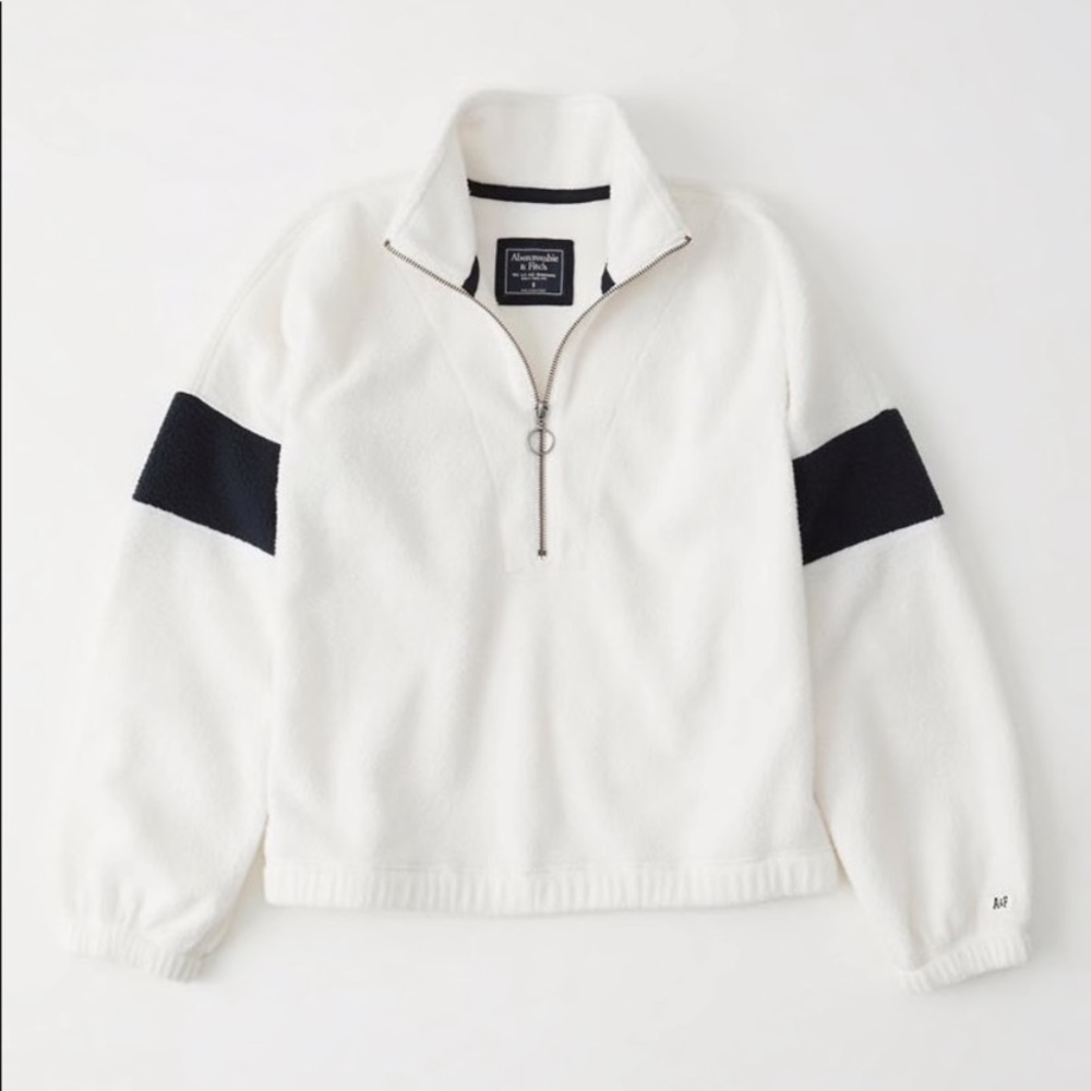 Abercrombie & Fitch Half Zip Sweatshirt
